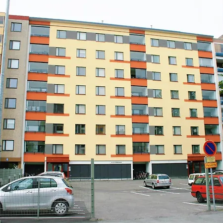 Apartment Kotimaailma - Tilava Parvekkeellinen Kodikas Kolmio - Pinninkatu